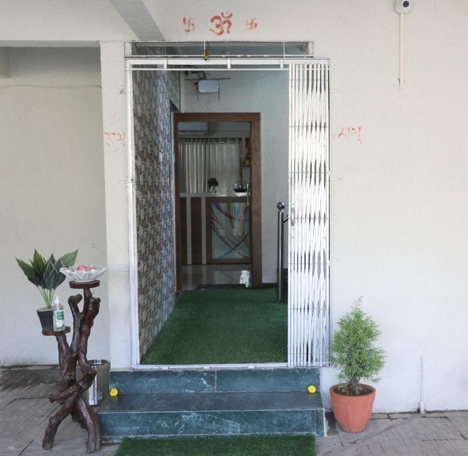 Hotel Satyam Residency Navi Mumbai Eksteriør billede
