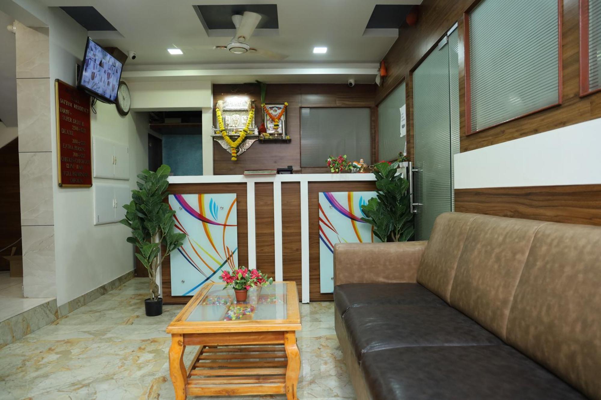 Hotel Satyam Residency Navi Mumbai Eksteriør billede