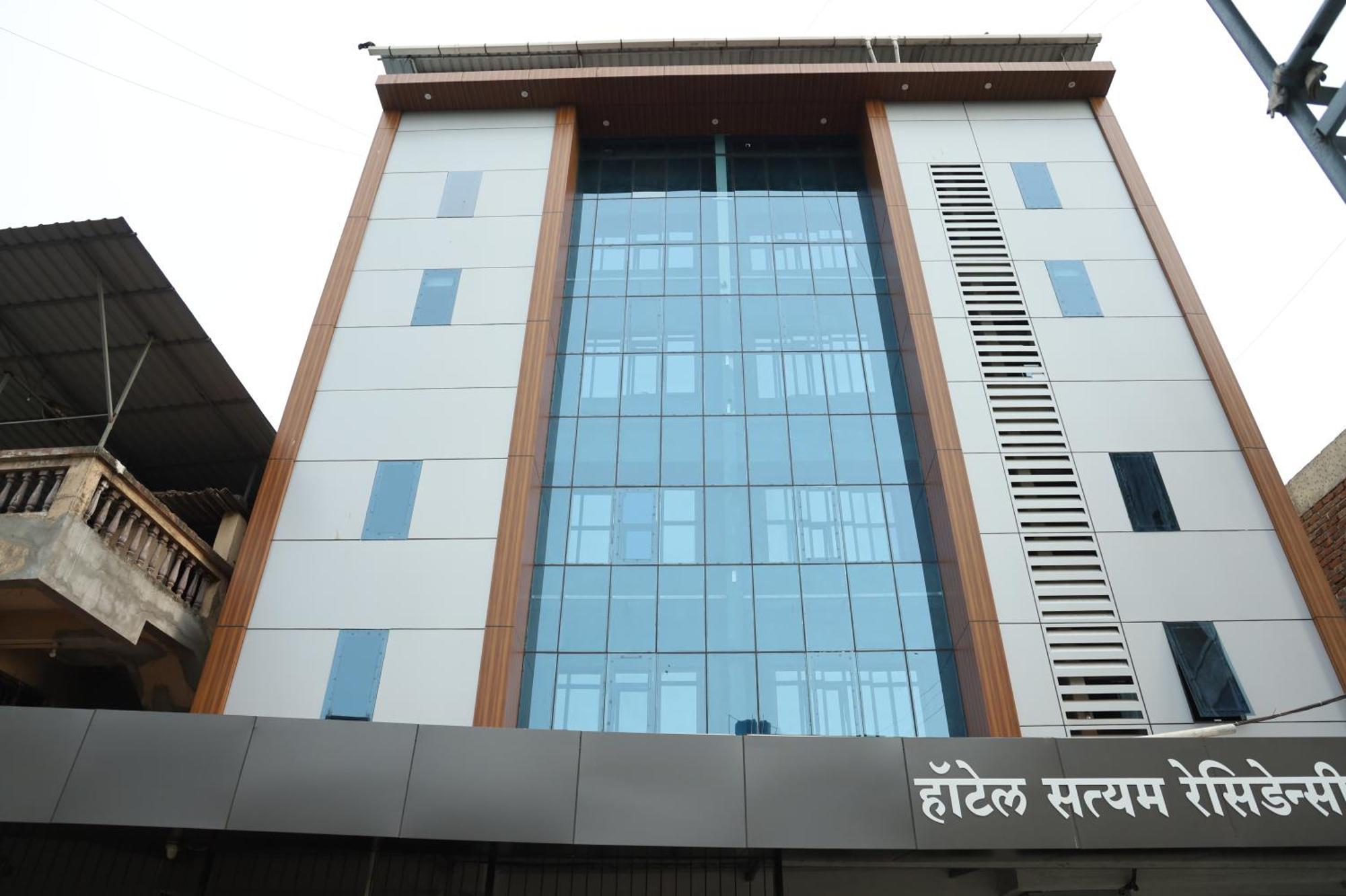 Hotel Satyam Residency Navi Mumbai Eksteriør billede