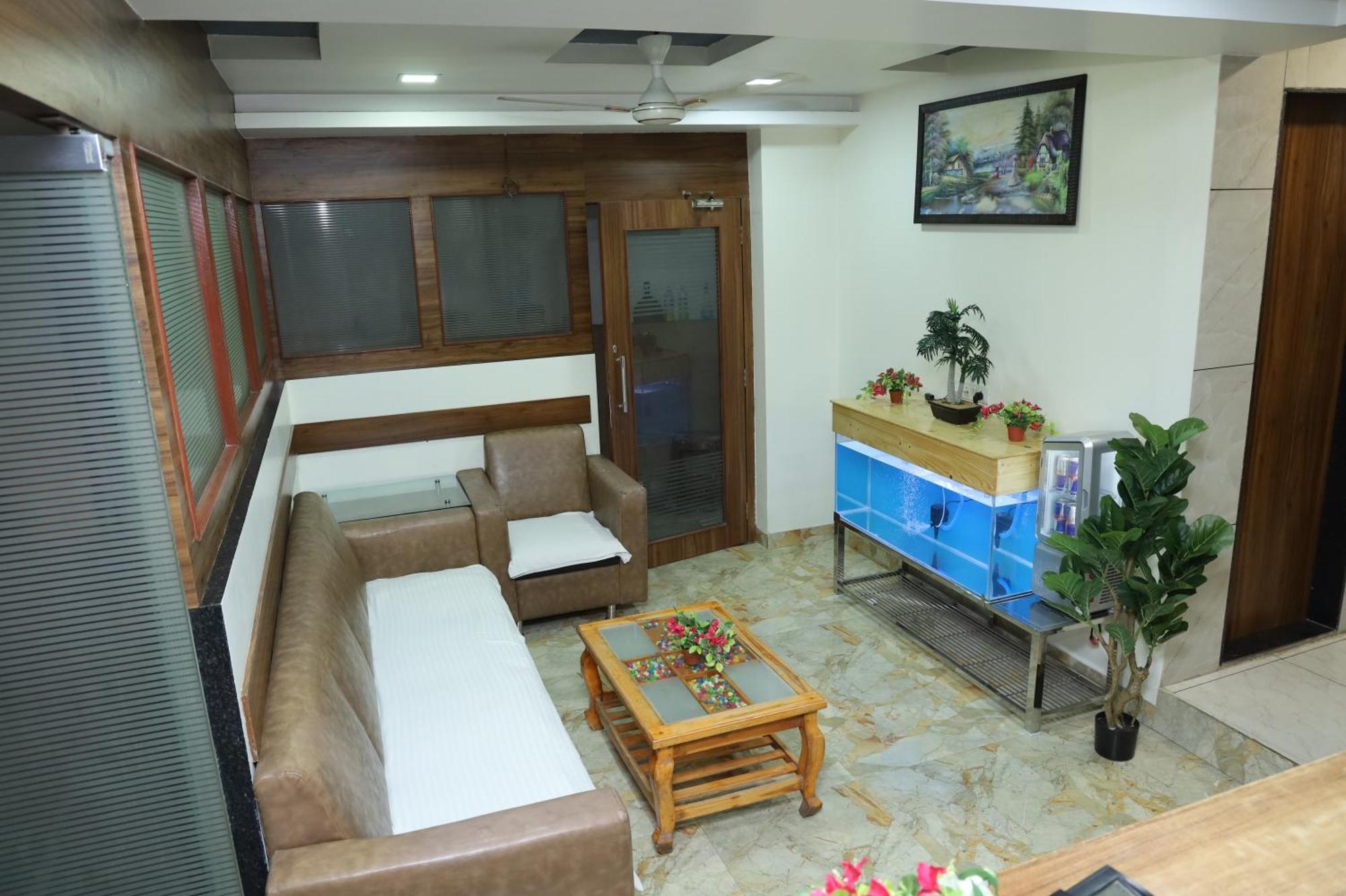 Hotel Satyam Residency Navi Mumbai Eksteriør billede